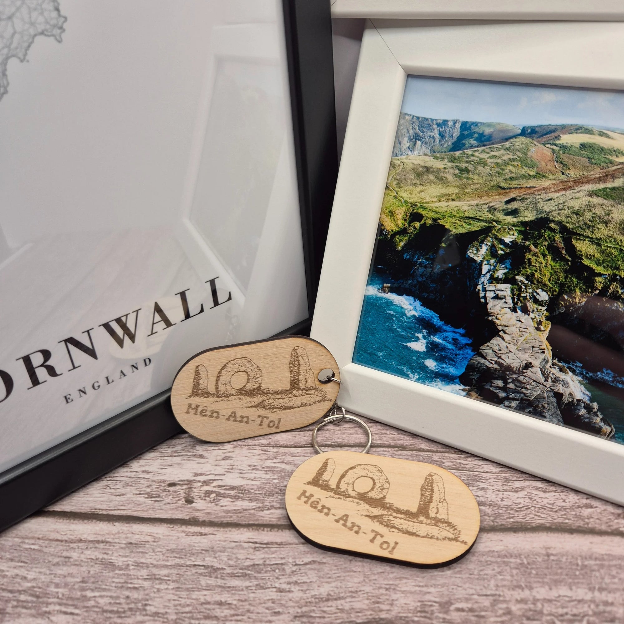 MenAnTol Cornwall, Wooden Keyring, Magnet Set